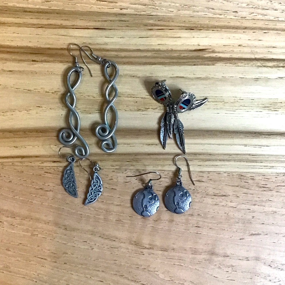 3/$20 + $4.99 SHIPPING  ON ALL JEWELRY OVER $15 Silver-toned Boho Earrings